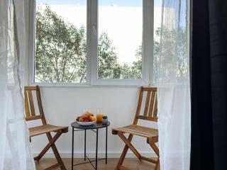 Abbi - Old Town Centre - 3