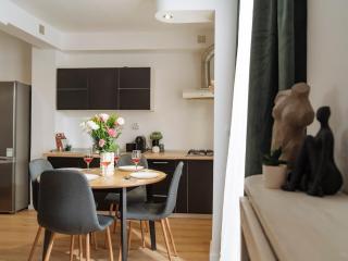 Abby - Old Town Centre - 2