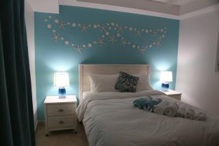 Tranquil Oceanside: Pools & Direct Beach Access - 7