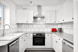 Chloe's 2 bedroom house near Liverpool - 2