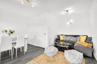 Chloe's 2 bedroom house near Liverpool - 1