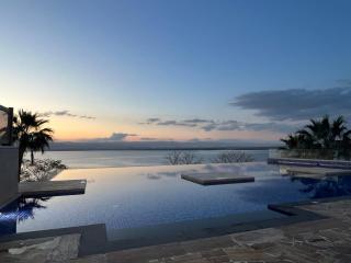 The F52 Luxury Residence Samarah Resort - 0