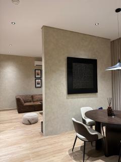 Luxury 2BR - Steps To Boulevard - 0