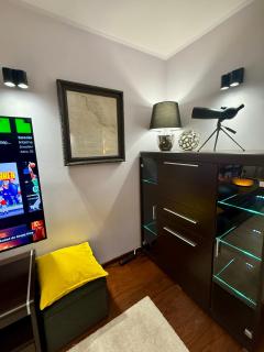 VIEW 4 Panorama 85'TV Wifi 2 GBs Netflix HBO SkyShowMax - 2