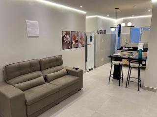 Apartamento 2 Quartos Moderno e Bem Localizado - 0