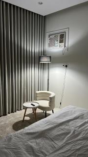 شقة غرفتين وصالة بتصميم مريح وهادي - 0