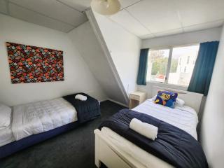 U Studios Paraparaumu Beach - 1