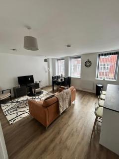 Stylish 2 Floor Penthouse Netflix & Wi-Fi - 7