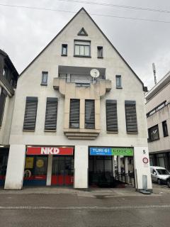 Modernes Apartment mit Balkon, Parkplatz, Waschmaschine für 4-5 Gäste - 1