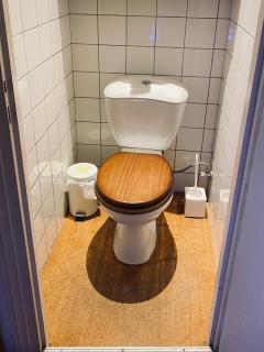 Chambre privée non verrouillée dans un appartement partagé - avec chien - 3