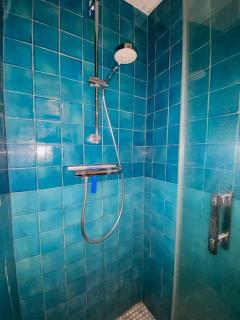 Chambre privée non verrouillée dans un appartement partagé - avec chien - 4