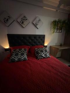 Quarto Triplo Mobiliado - 8