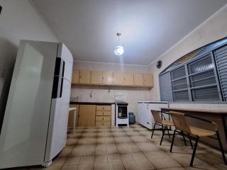 bairro Vila Carvalho - casa grande 4 quartos - garagem para 4 carros - 9