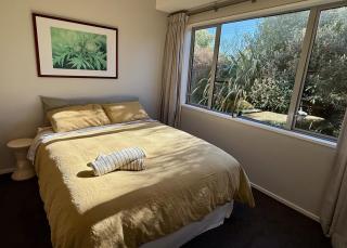 Beacon Point Hideaway - 2