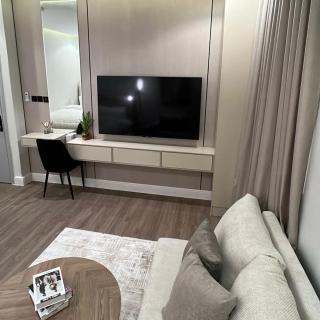 نور هوستيل - 8