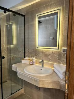 Relaxed 2BR Escape In Madinaty, Privado - 8