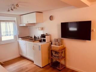 Traumhaft modernes Zimmer mit 2 Einzelbetten Gemeinschaftsbad- WC - 4