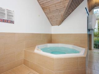 Luxury Retreat with Pool - By Traum Ferienwohnungen - 8