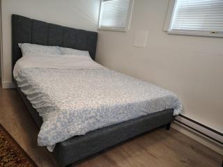 Renovated North Vancouver Gem - 7