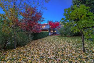 Renovated North Vancouver Gem - 3