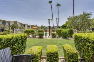 Beautiful Poolside Old Town Scottsdale Condo - 8