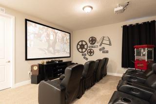 Charming 8 Bdrm Estate with Themed Bedrooms at Encore - 7