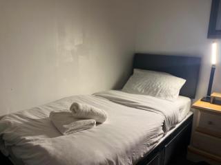 3 Bedroom Holiday Home - Sleeps 6 - 7