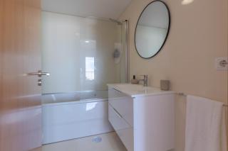 Sea View Apartment - 8