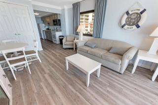 1BR Direct Oceanfront Views at Palms - Nice Pools! - 4