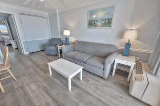 Direct 1BR Oceanfront Views at Palms Nice Pools! - 4