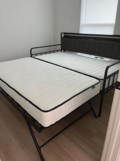 Secluded, Quiet, Cozy, & Modern - 8