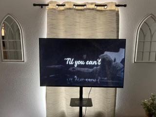 Secluded, Quiet, Cozy, & Modern - 2