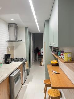 Conforto para família e churrasco pós-praia - 4