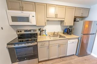 Direct Oceanfront 1BR Palms - Nice Pools & Views! - 1