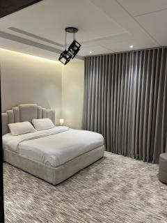 شقة واسعة بلمسة فندقية - 7