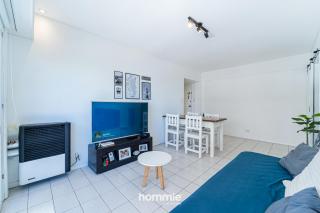 Depto en la costa y Alem - 3