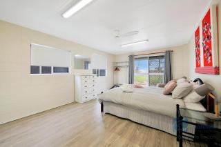 5 The Esplanade - Woodgate - 2