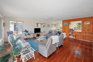 103 The Esplanade - Woodgate - 0