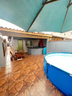 Casa com área gourmet e piscina em Caraguatatuba - 8
