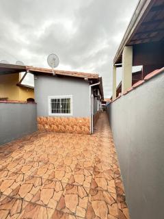Casa com área gourmet e piscina em Caraguatatuba - 7