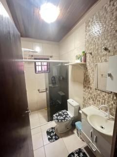 Casa com área gourmet e piscina em Caraguatatuba - 4