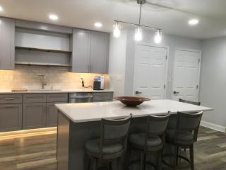 Smoky Haven Seymour - 6