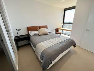 Modern City Views 2BR Apartment in Box Hill - 6