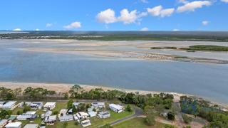 4 Manley Smith Drive WALKERS POINT - Burrum Heads - 5