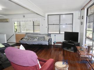 25 Walkers Point Esplanade - Burrum Heads - 9