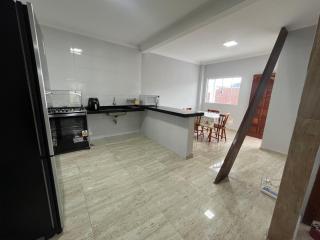 Casa completa perto da Praia Grande e centro - 2