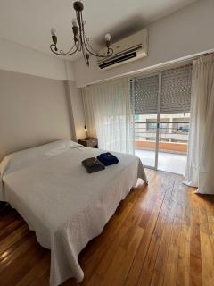 Cómodo, a metros del Shopping Abasto - 5