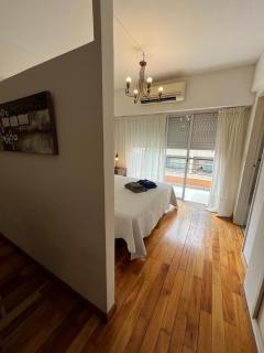 Cómodo, a metros del Shopping Abasto - 7