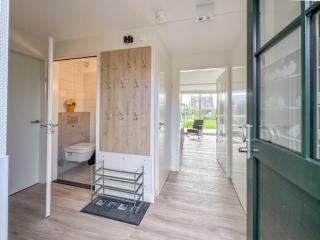 Coast and Calm 63 - 5