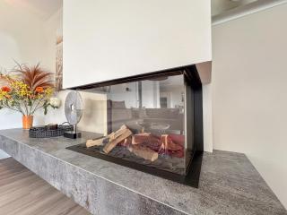 Coast and Calm 63 - 1